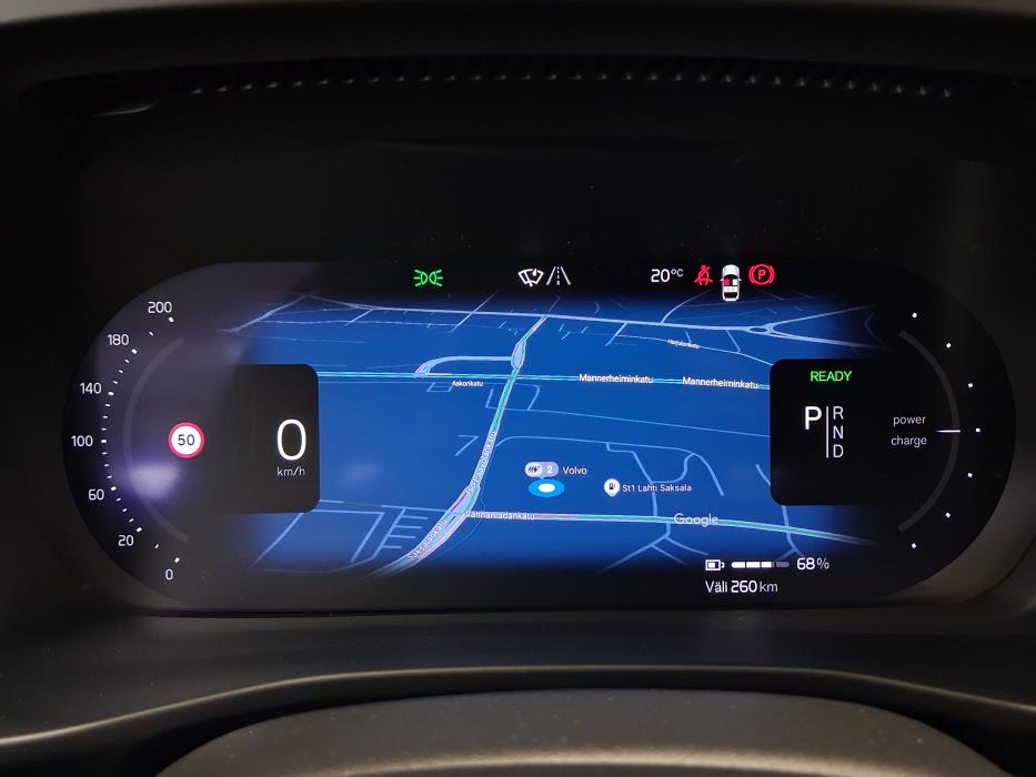 VOLVO XC40 2023