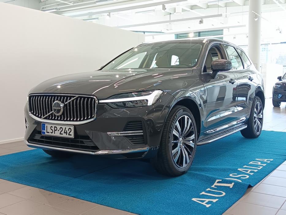 VOLVO XC60 2024