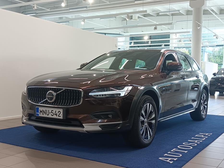 VOLVO V90 Cross Country 2021