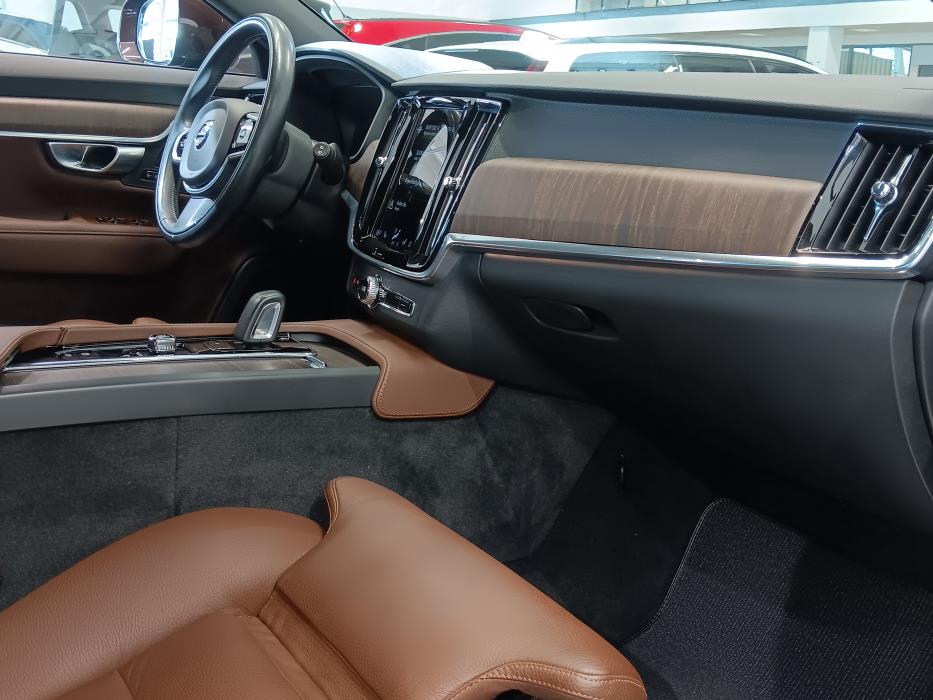 VOLVO V90 Cross Country 2021