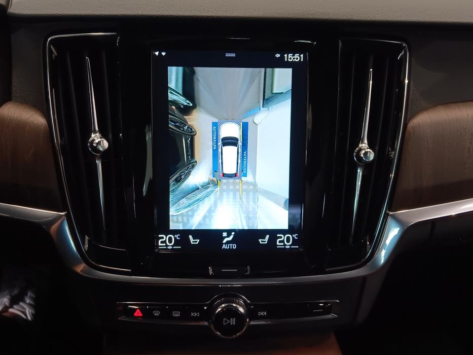 VOLVO V90 Cross Country 2021