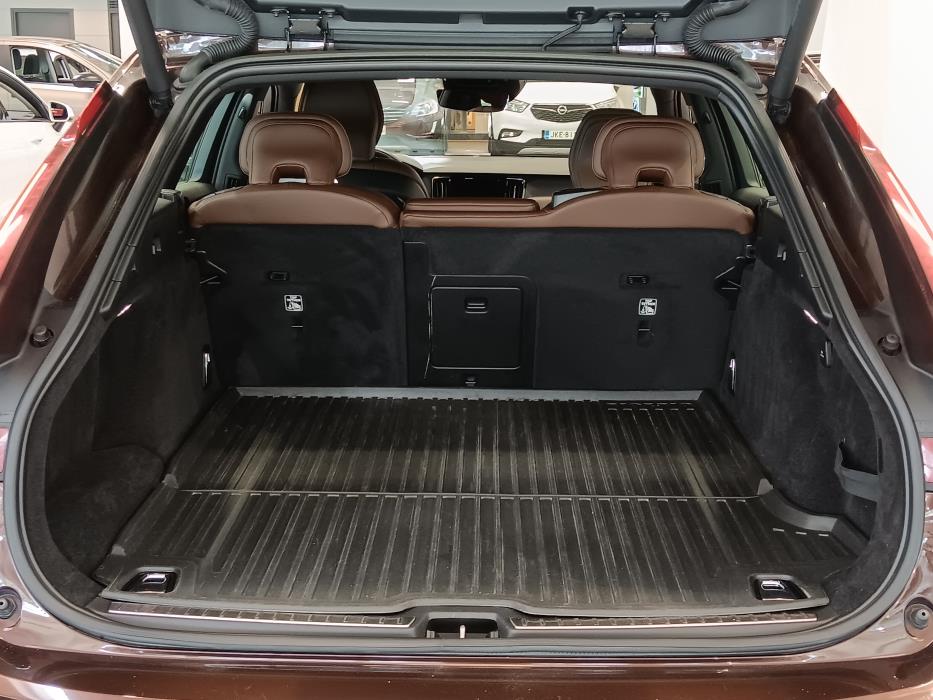 VOLVO V90 Cross Country 2021