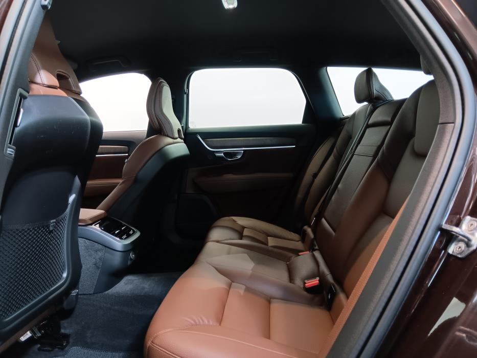 VOLVO V90 Cross Country 2021