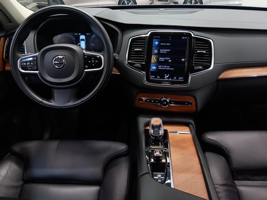 VOLVO XC90 2022