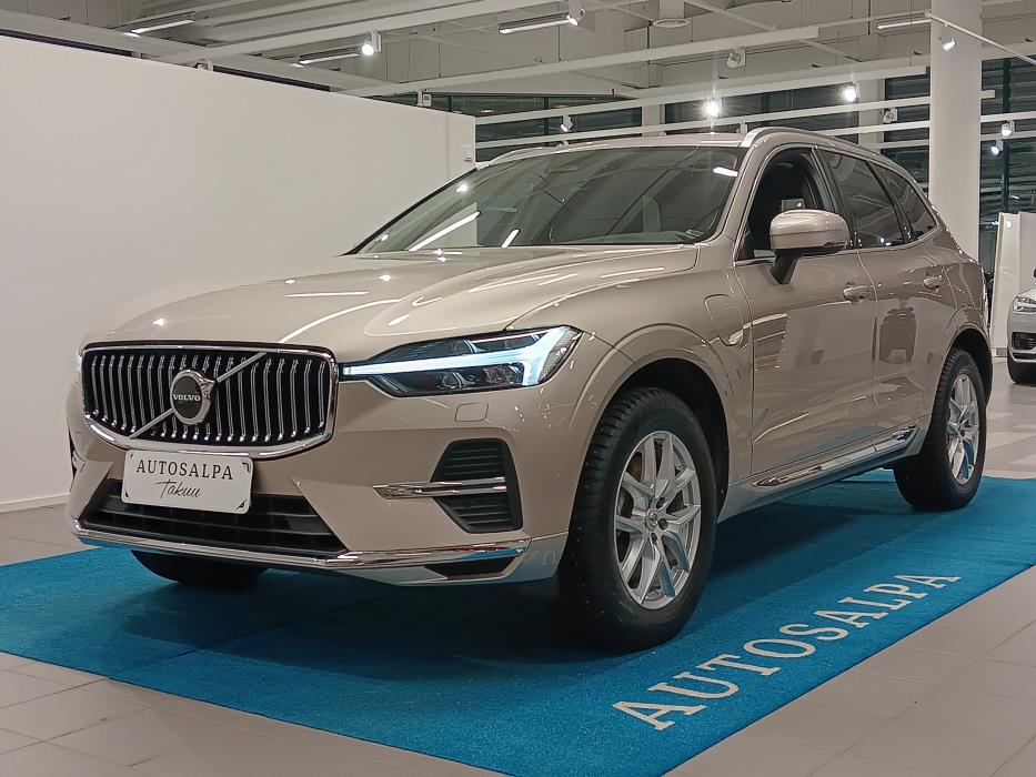VOLVO XC60 2023