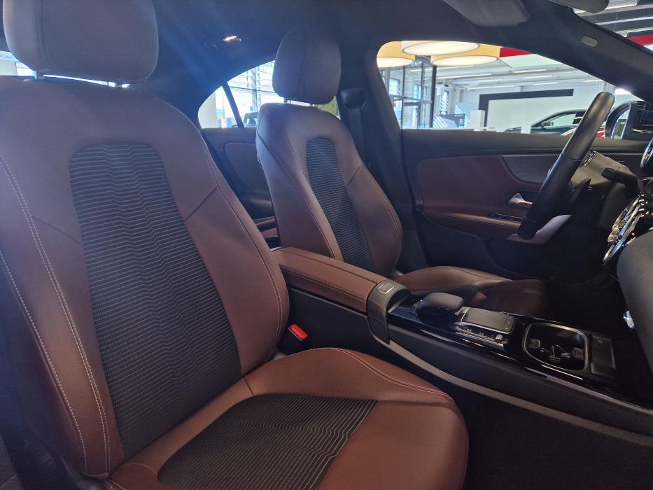 MERCEDES-BENZ CLA 2022