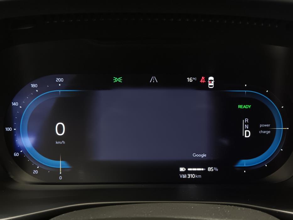 VOLVO XC40 2023
