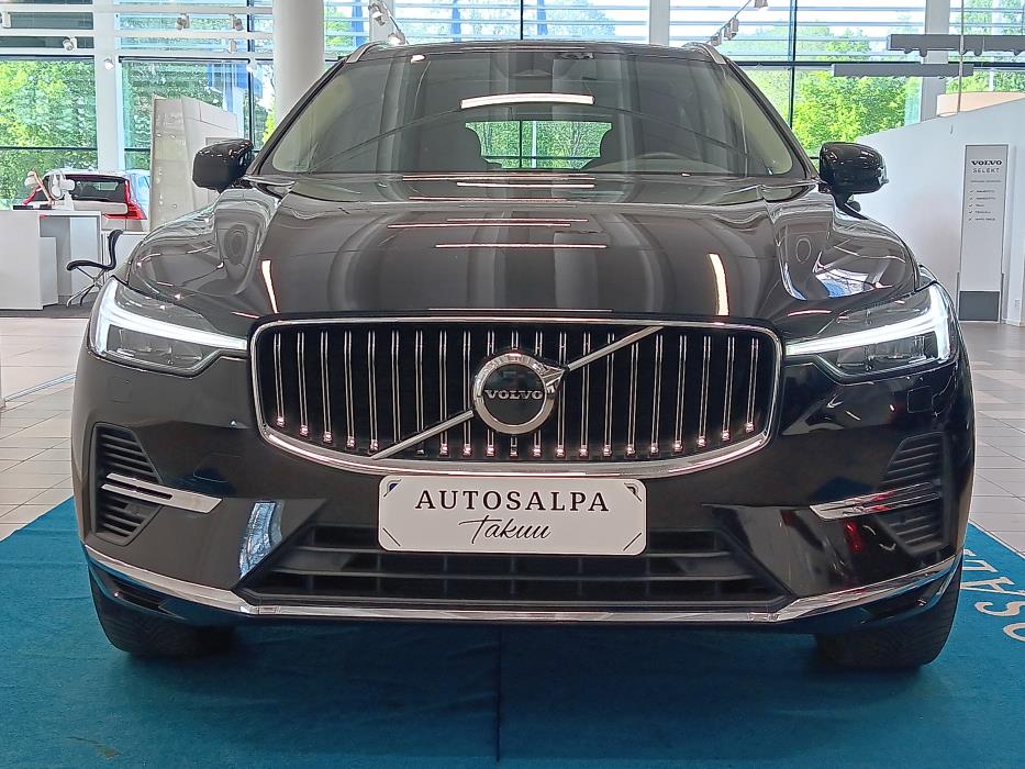 VOLVO XC60 2024
