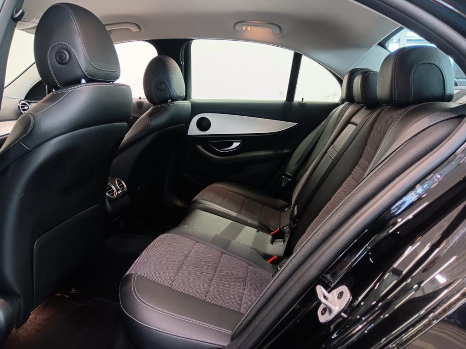 MERCEDES-BENZ E 2021