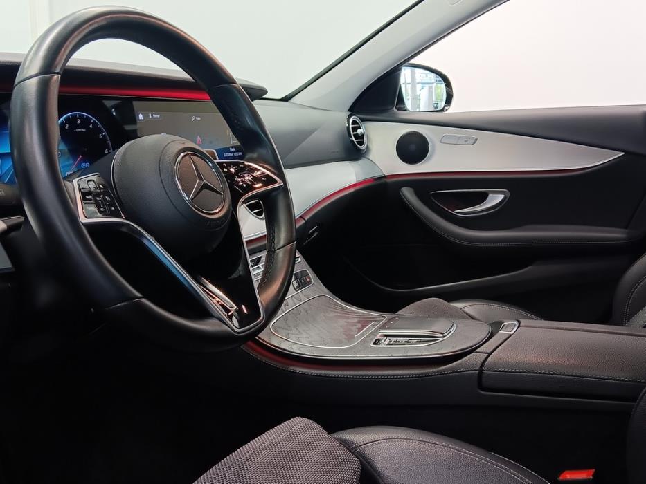 MERCEDES-BENZ E 2021
