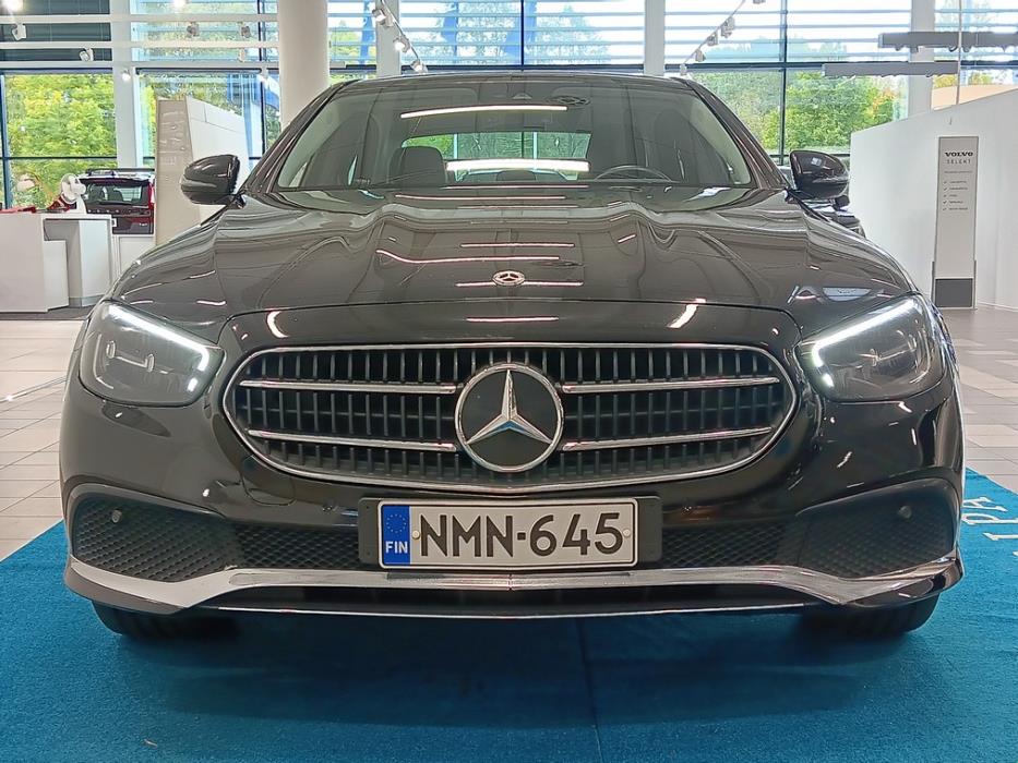 MERCEDES-BENZ E 2021