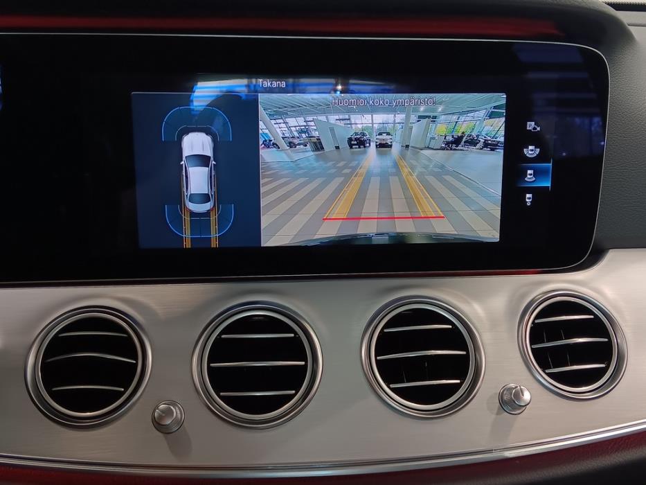 MERCEDES-BENZ E 2021