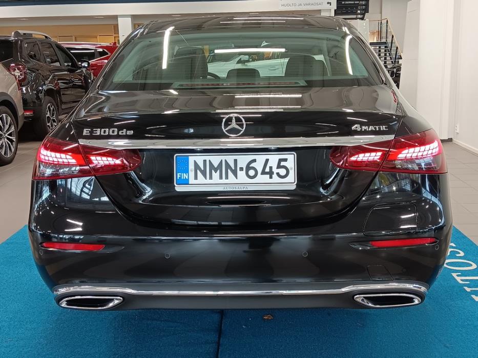 MERCEDES-BENZ E 2021