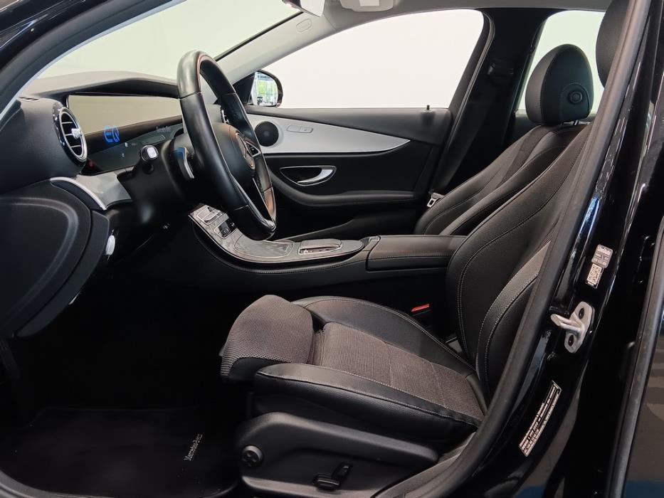 MERCEDES-BENZ E 2021