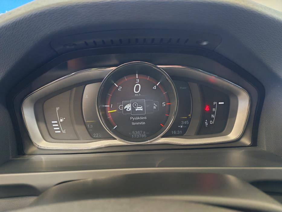 VOLVO V60 Cross Country 2017