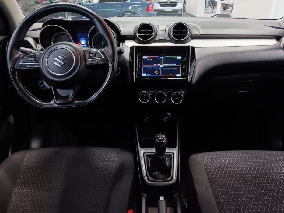 SUZUKI Swift 2021