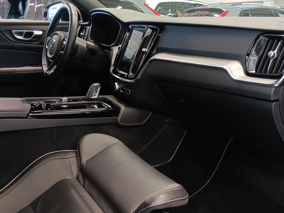 VOLVO S60 2020