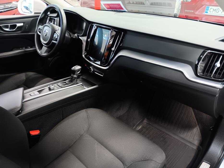 VOLVO V60 2019
