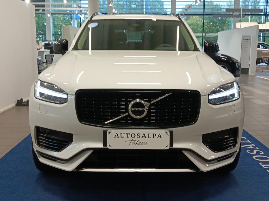 VOLVO XC90 2023