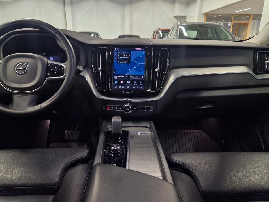 VOLVO XC60 2024