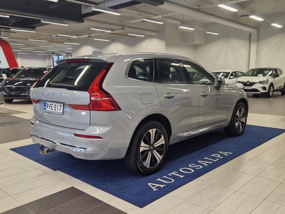 VOLVO XC60 2024