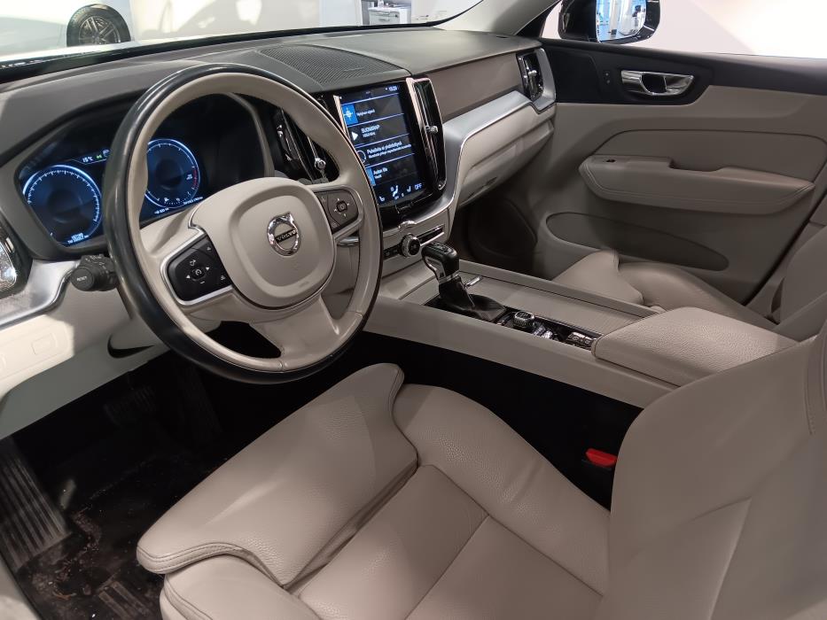 VOLVO XC60 2019