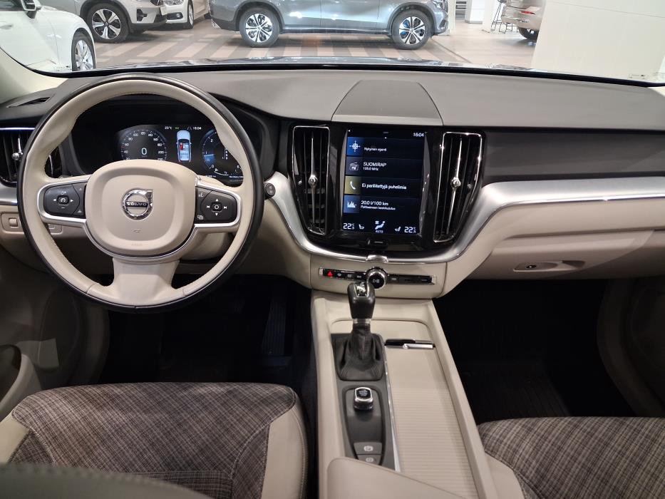 VOLVO XC60 2019