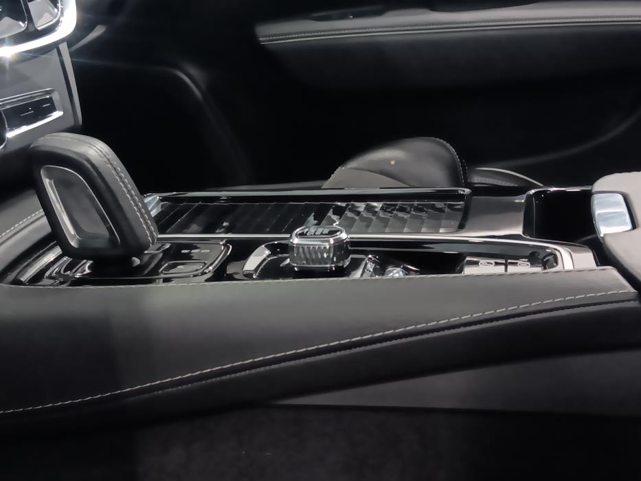 VOLVO V90 2020