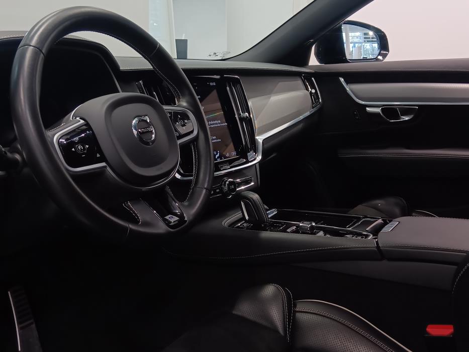 VOLVO V90 2020