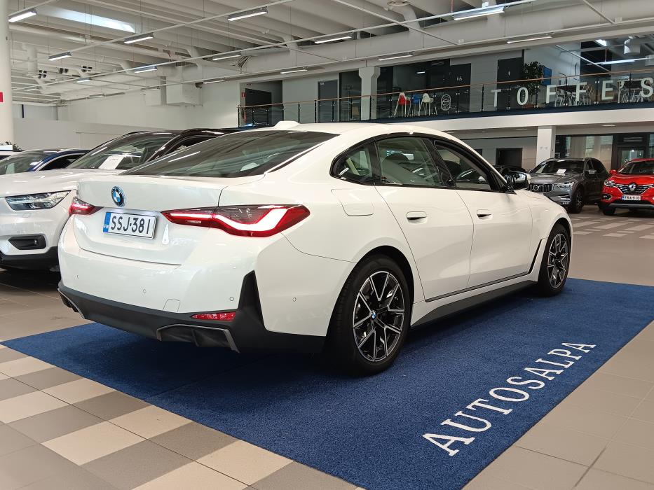 BMW i4 2024