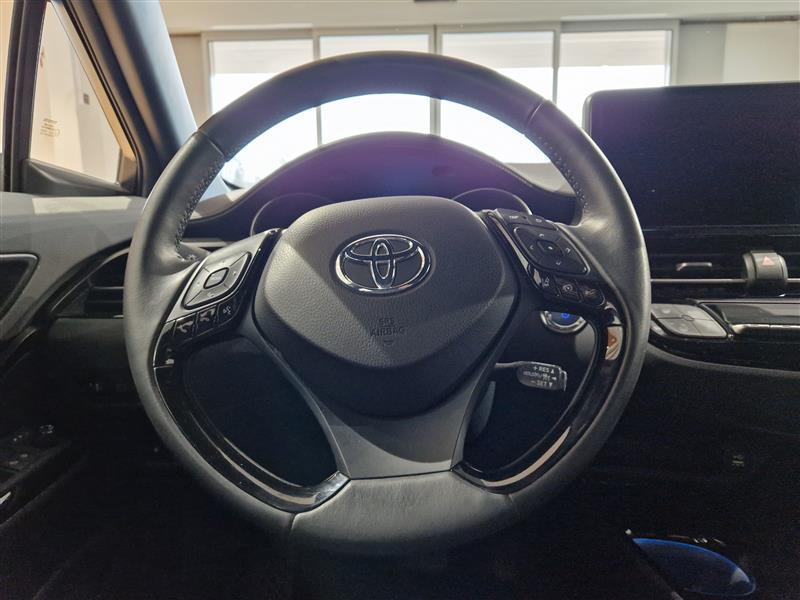 TOYOTA C-HR 2023