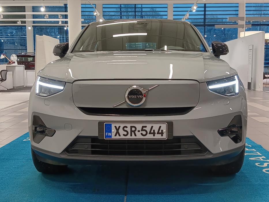VOLVO C40 2024