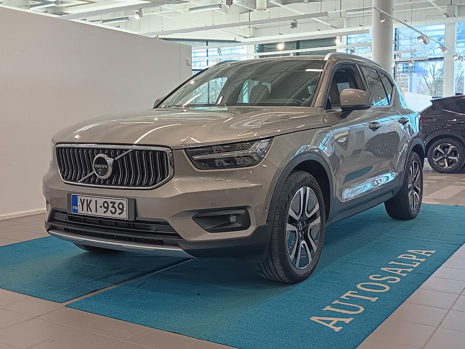 VOLVO XC40 2020