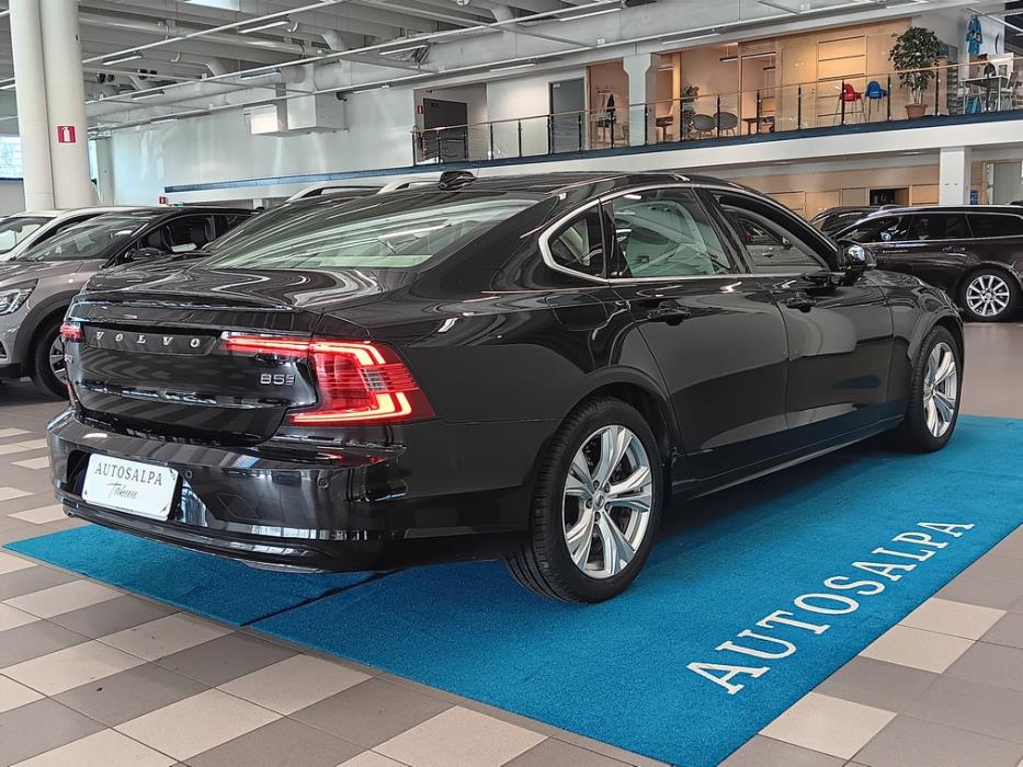 VOLVO S90 2022