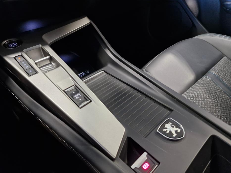 PEUGEOT 308 2023
