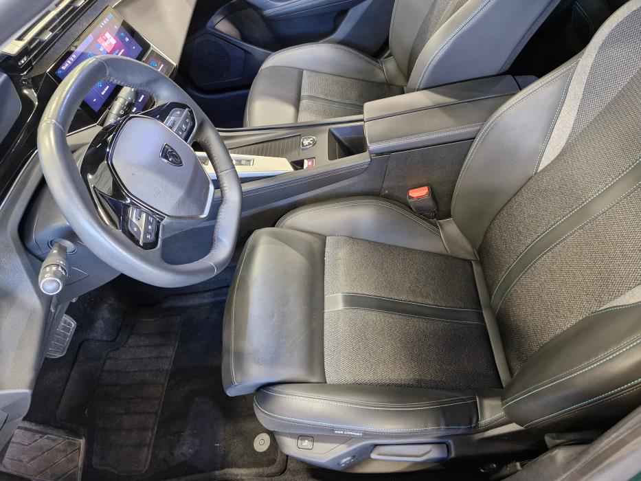 PEUGEOT 308 2023