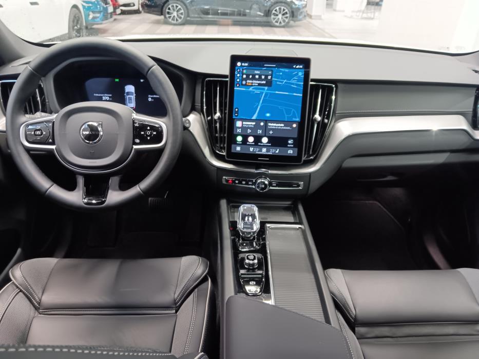 VOLVO XC60 2026