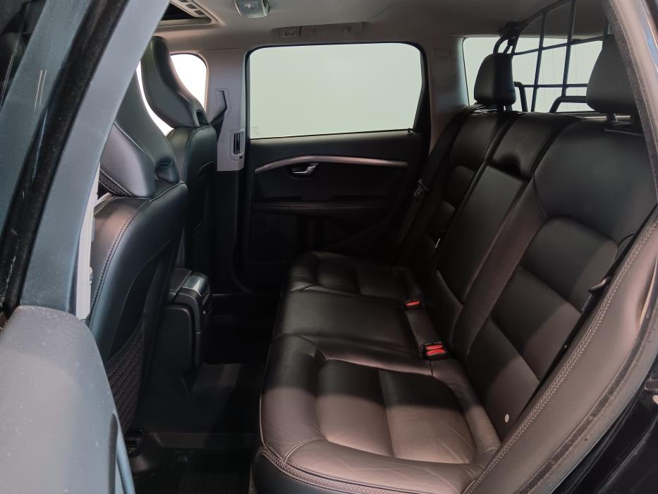 VOLVO XC70 2015