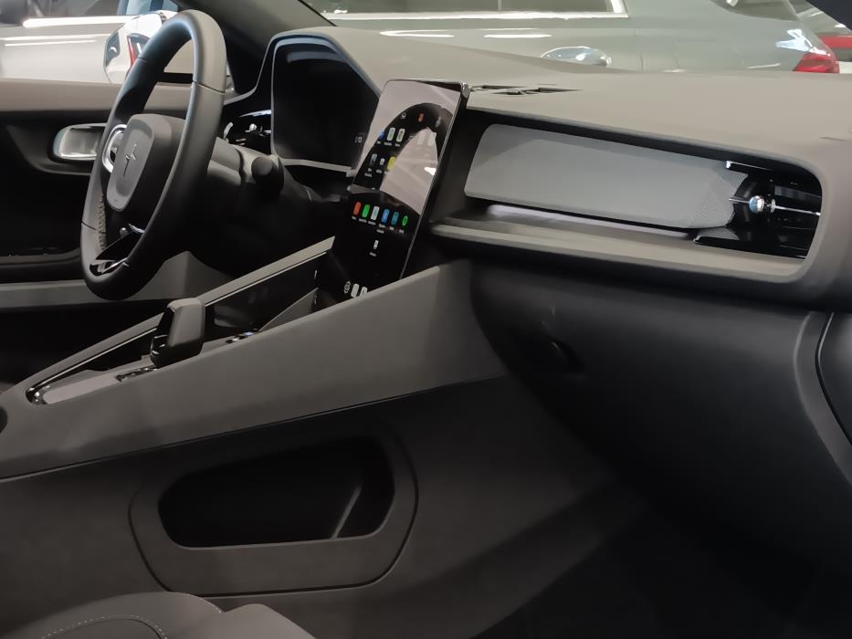 POLESTAR 2 2026