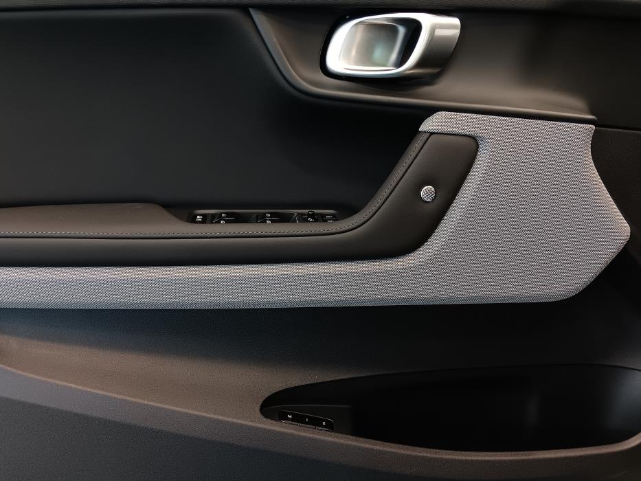 POLESTAR 2 2026
