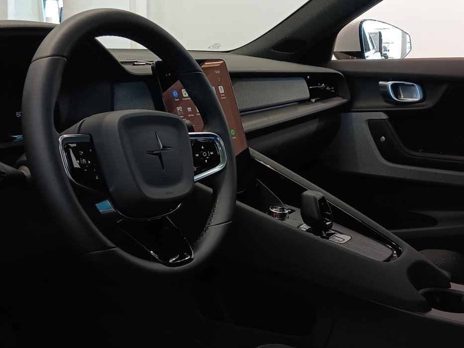 POLESTAR 2 2026