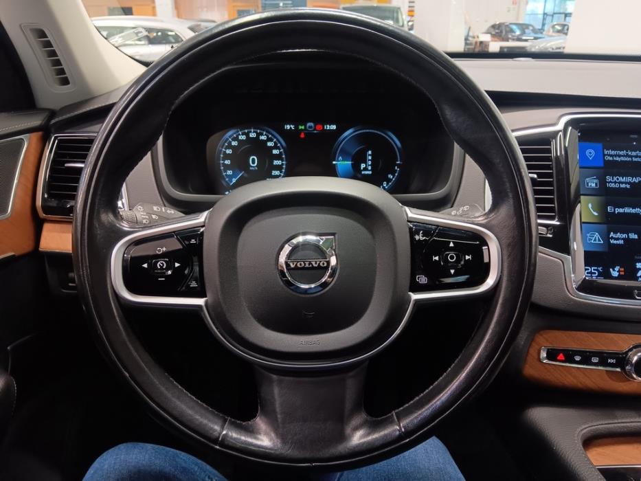 VOLVO XC90 2019