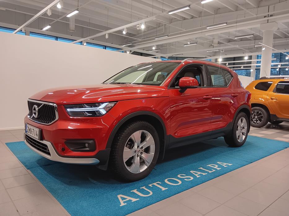 VOLVO XC40 2020
