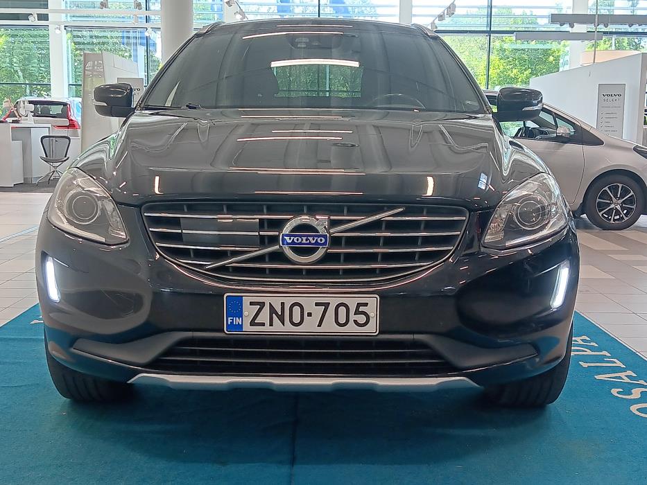 VOLVO XC60 2017