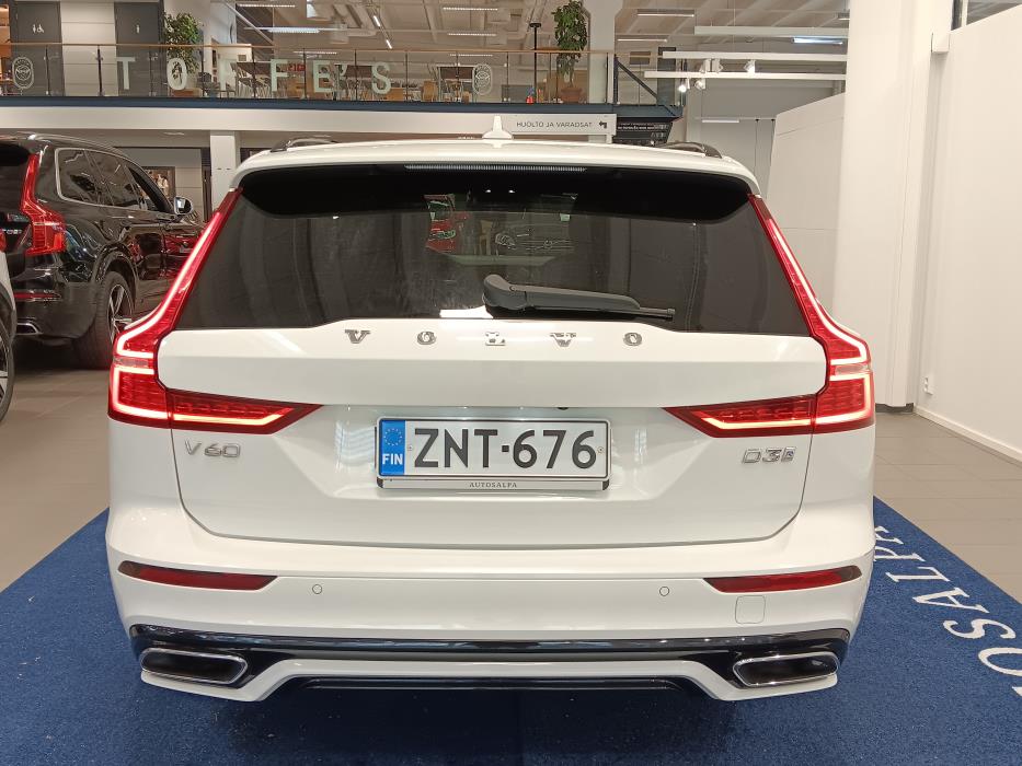 VOLVO V60 2019