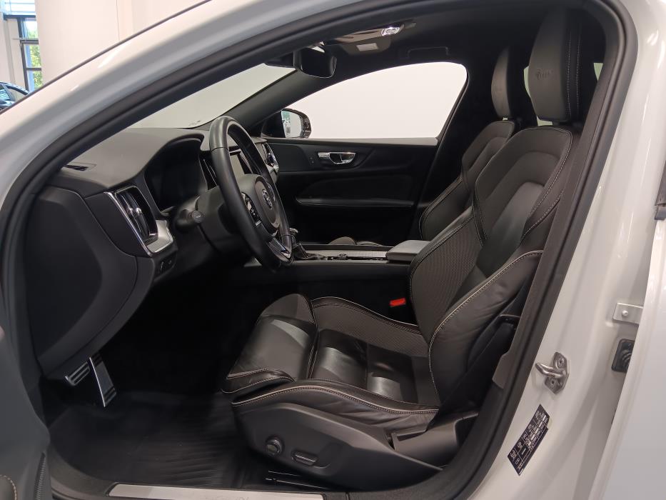 VOLVO V60 2019