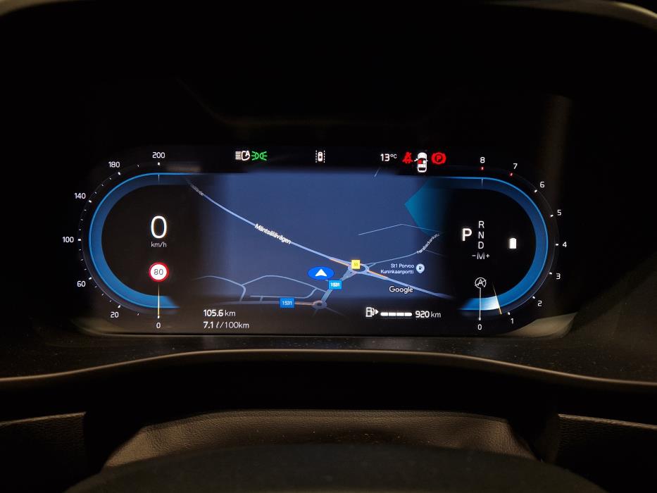 VOLVO XC40 2025