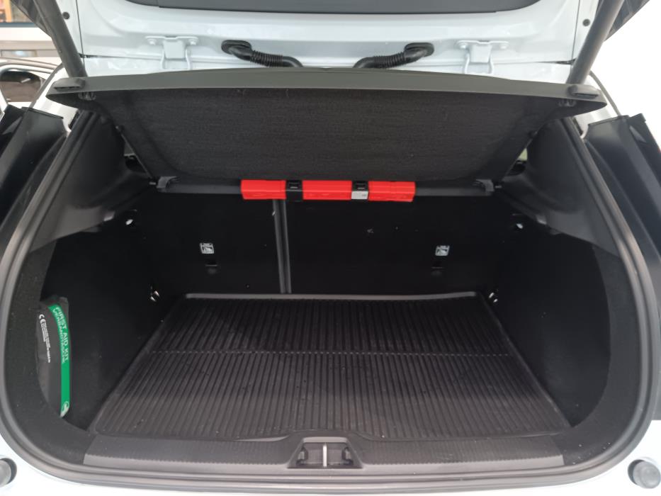 VOLVO EX30 Cross Country 2025