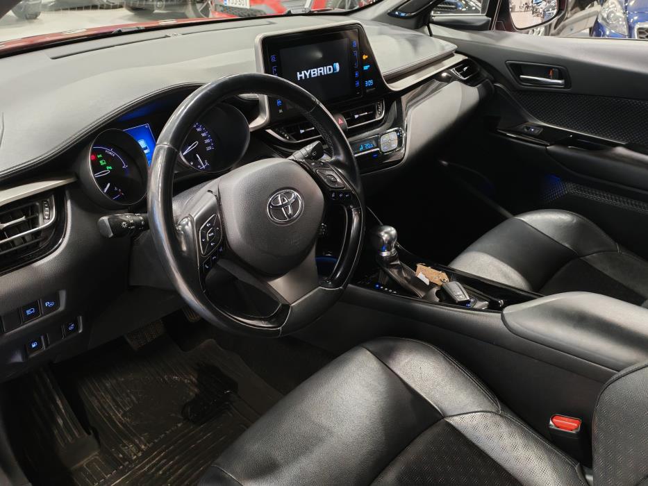 TOYOTA C-HR 2018