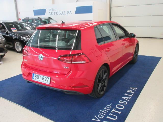 VOLKSWAGEN Golf 2018